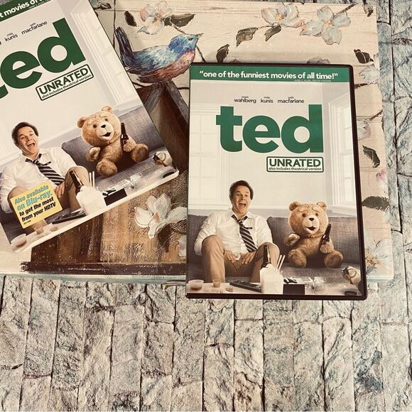 Ted DVD Unrated Version Mark Walhberg Mila Kunis Seth Macfarlane - Picture 3 of 4